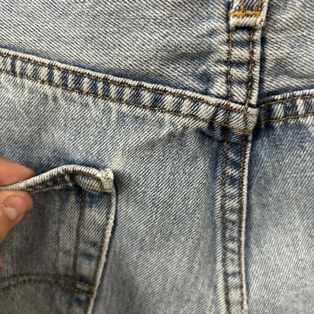 Levis Jeans Mens 36x30 Blue Denim 550 Relaxed Fit Tapered Leg Cotton Light Wash